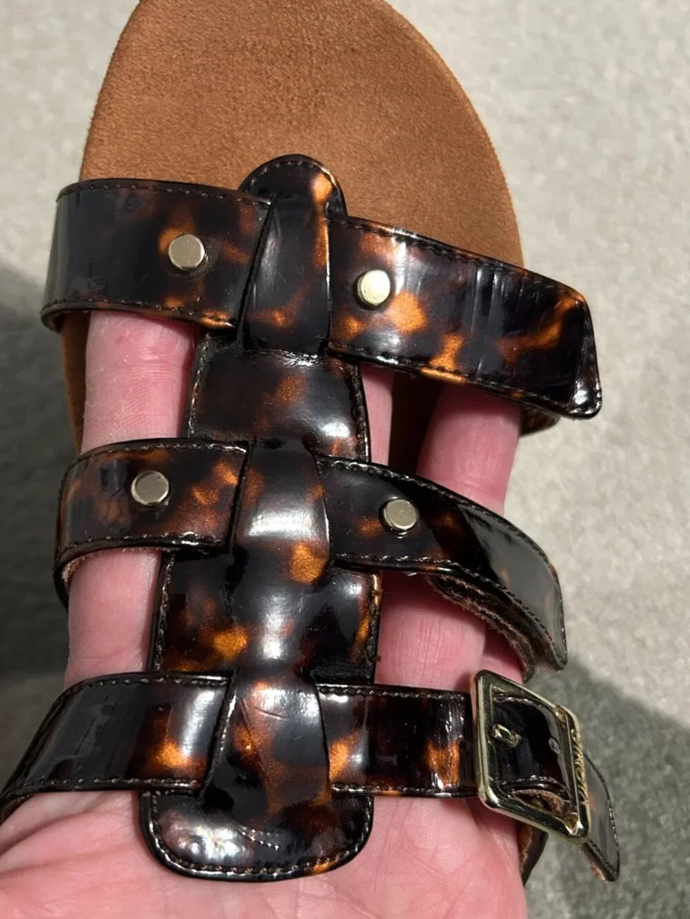 VIONIC‎ RADIA Brown Tortoise Shell Triple Strap Wedge Sandals Women's Size 7